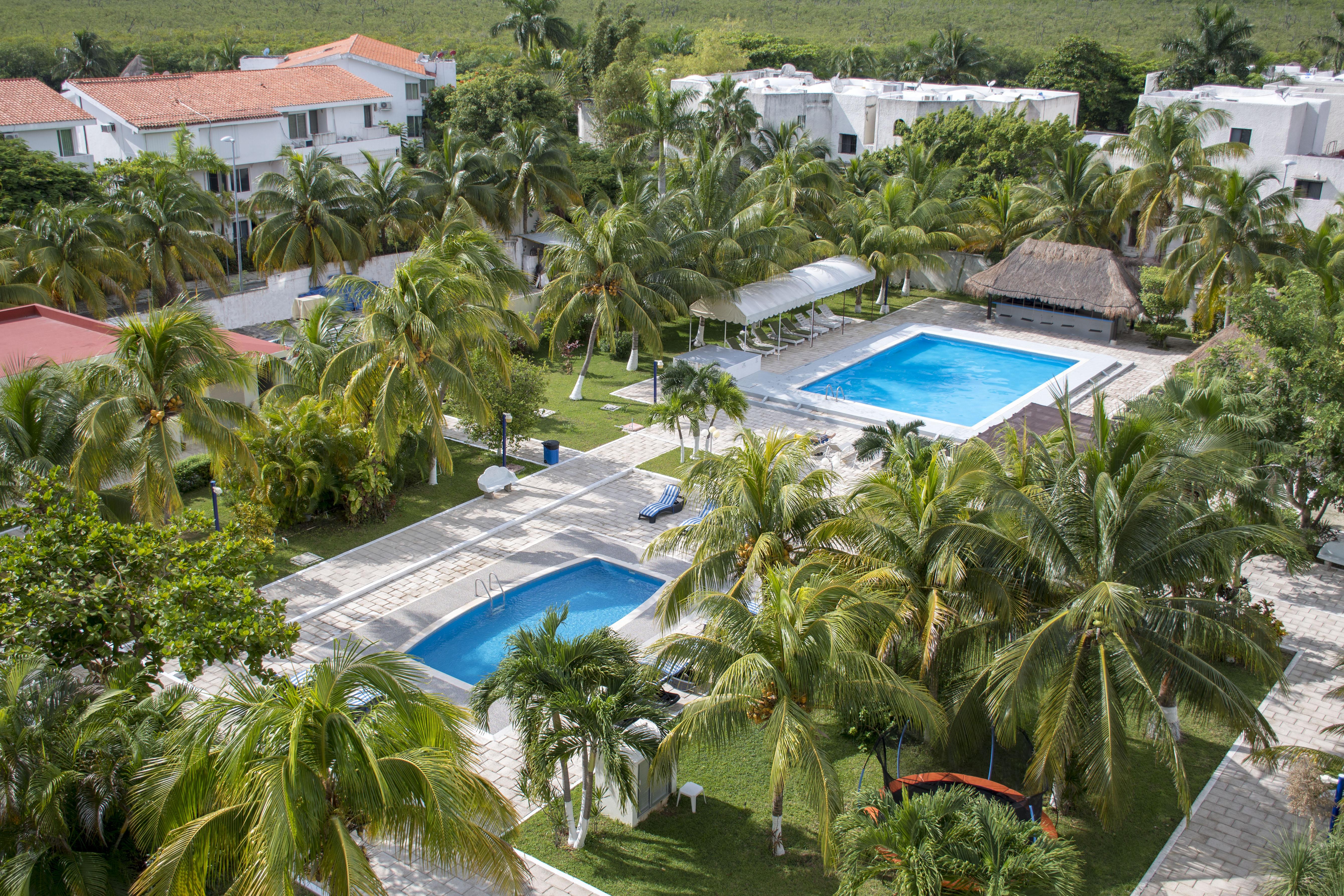 Hotel Calypso Cancun Exterior photo